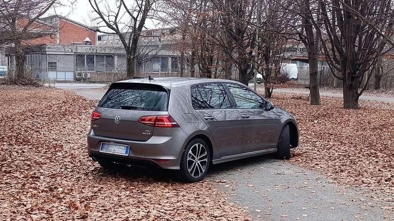 Usata VW Golf VII Edition 110 CV (80 kW) 2016 Berlina