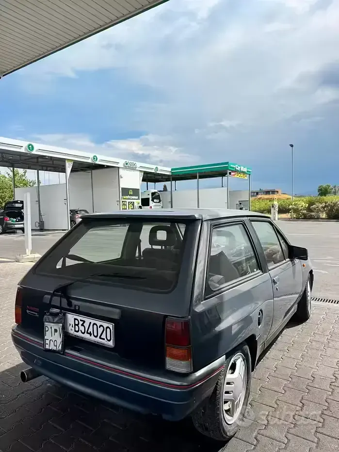 Usata Opel Corsa 101 CV (74 kW) 1992 Other Utilitaria