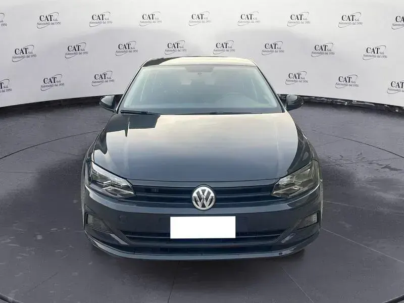 Usata VW Polo Trendline 80 CV (58 kW) 2018 Grigio Utilitaria
