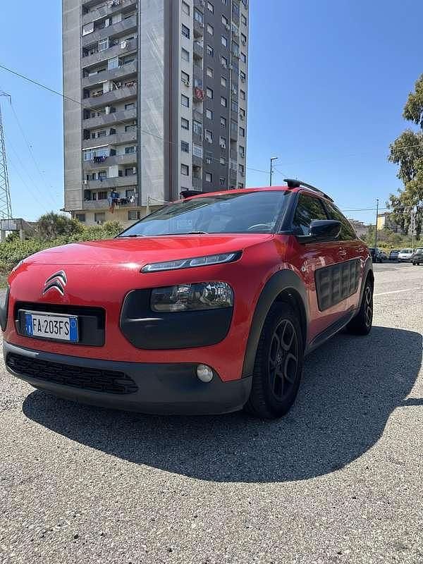 Usata Citroën C4 Cactus Feel 110 CV (80 kW) 2016 Utilitaria