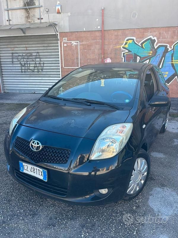 Usata Toyota Yaris 69 CV (50 kW) 2006 Nero Berlina