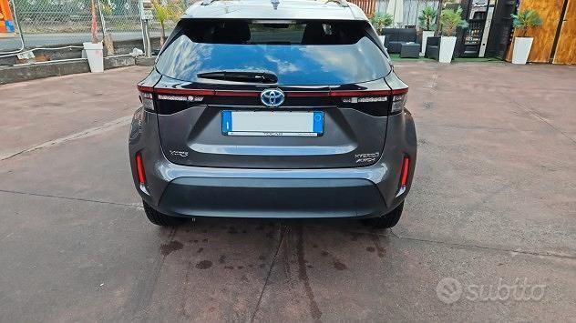 Usata Toyota Yaris Hybrid 92 CV (67 kW) 2023