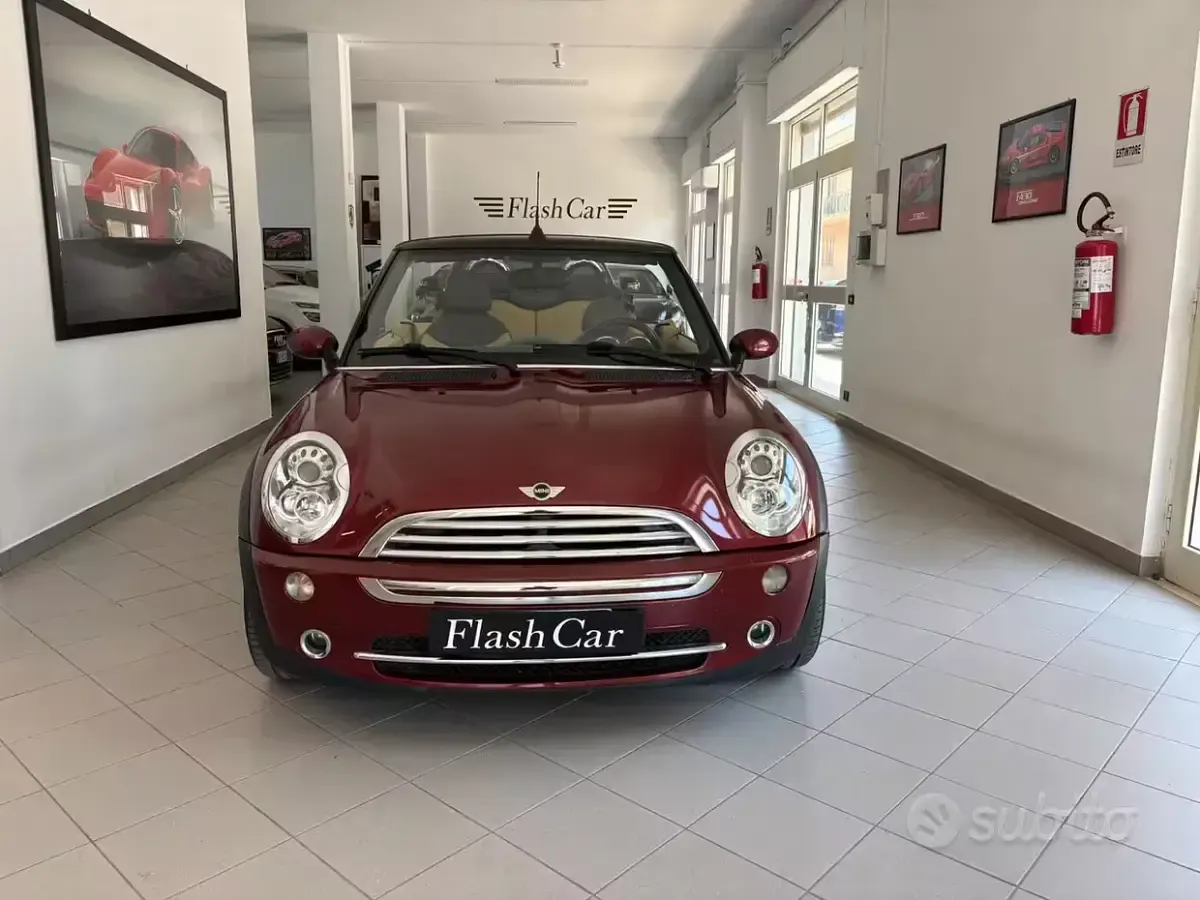 Usata Mini Cooper Cabriolet 116 CV (85 kW) 2008 Rosso Cabrio