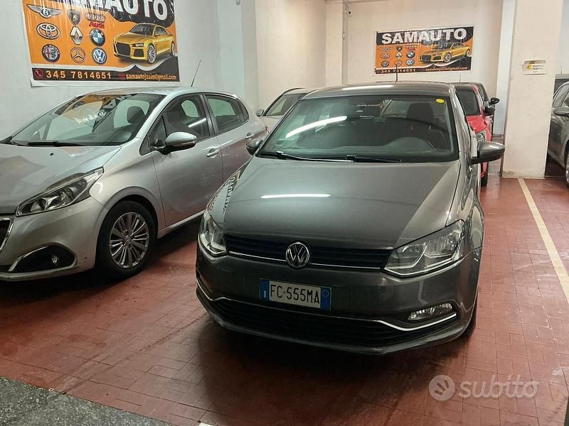 Usata VW Polo Comfortline 90 CV (66 kW) 2016 Grigio Berlina