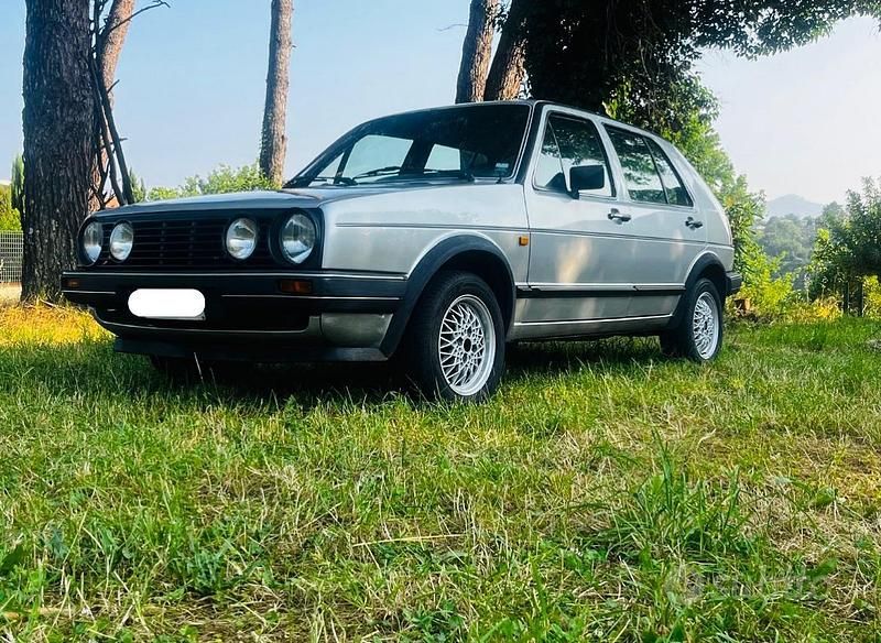 Usata VW Golf II 54 CV (39 kW) 1985 Argento Utilitaria