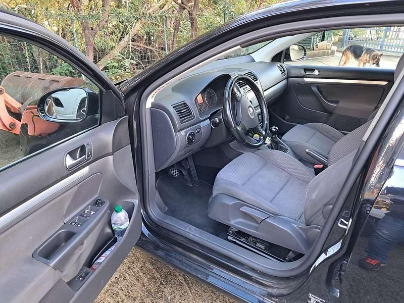 Begagnad VW Jetta 131 HK (96 kW) 2003
