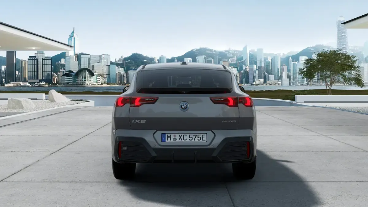 Nuova BMW iX2 M Sport 150 kW (204 CV) 2026 Grigio SUV