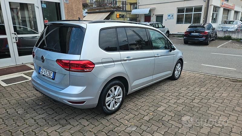 Usata VW Touran 115 CV (84 kW) 2020 Argento Monovolume