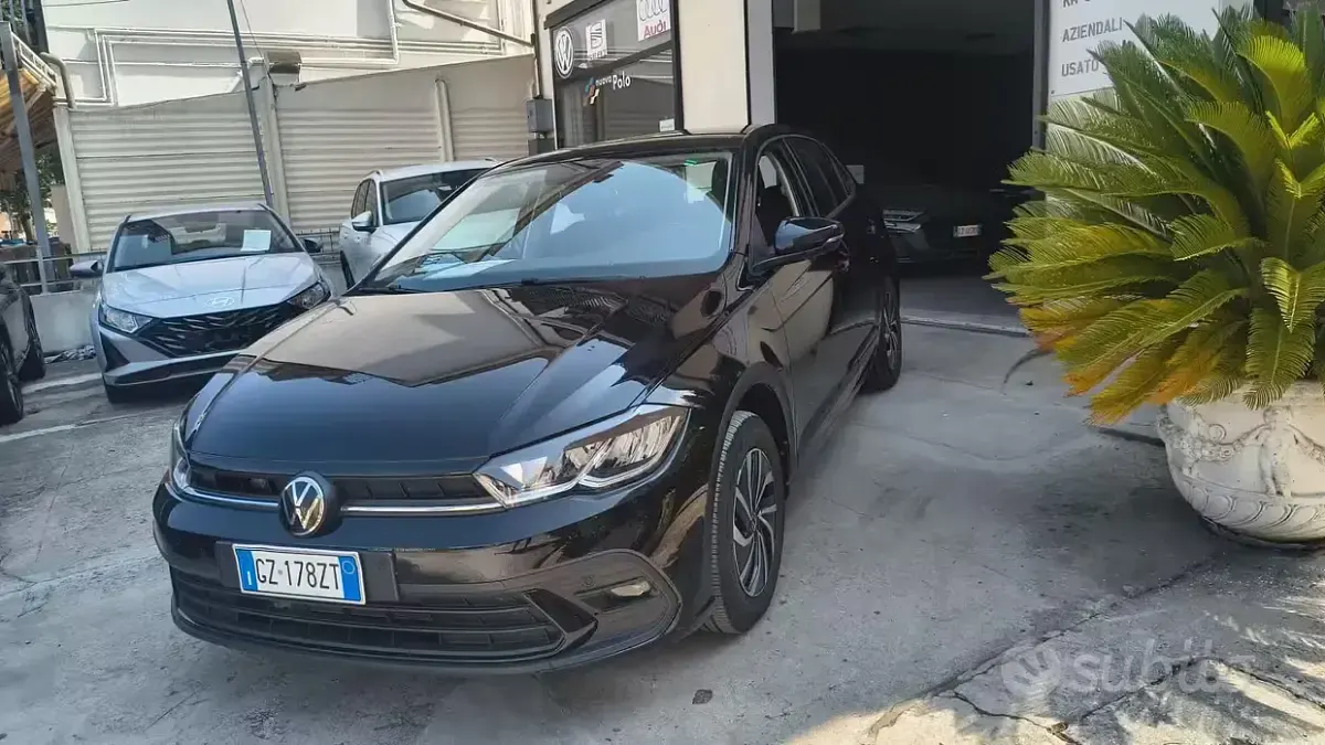 Usata VW Polo Life 95 CV (69 kW) 2025 Nero Utilitaria