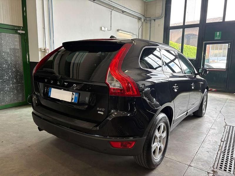 Occasion Volvo XC60 Kinetic 175 PK (128 kW) 2010 Zwart SUV