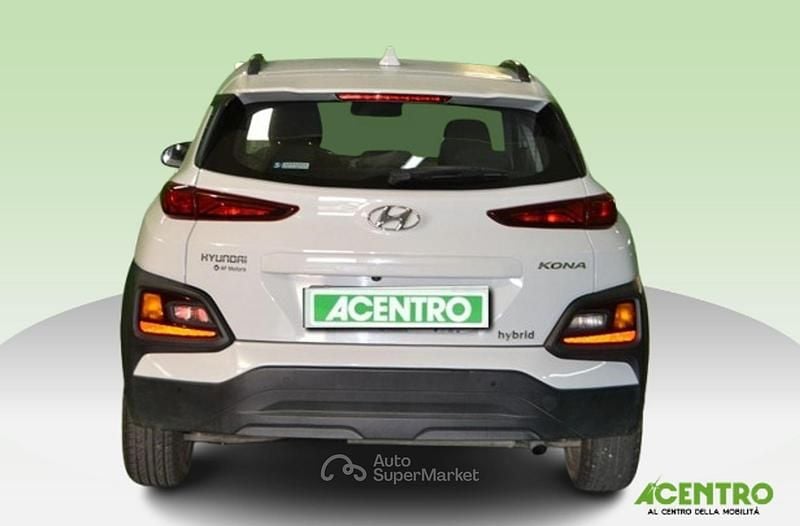 Usata Hyundai Kona 105 CV (77 kW) 2020 Bianco SUV
