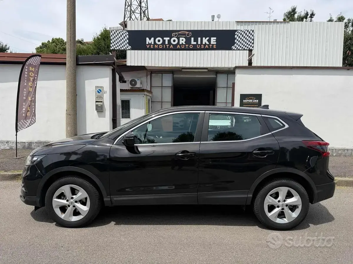 Usata Nissan Qashqai 140 CV (102 kW) 2020 Nero SUV