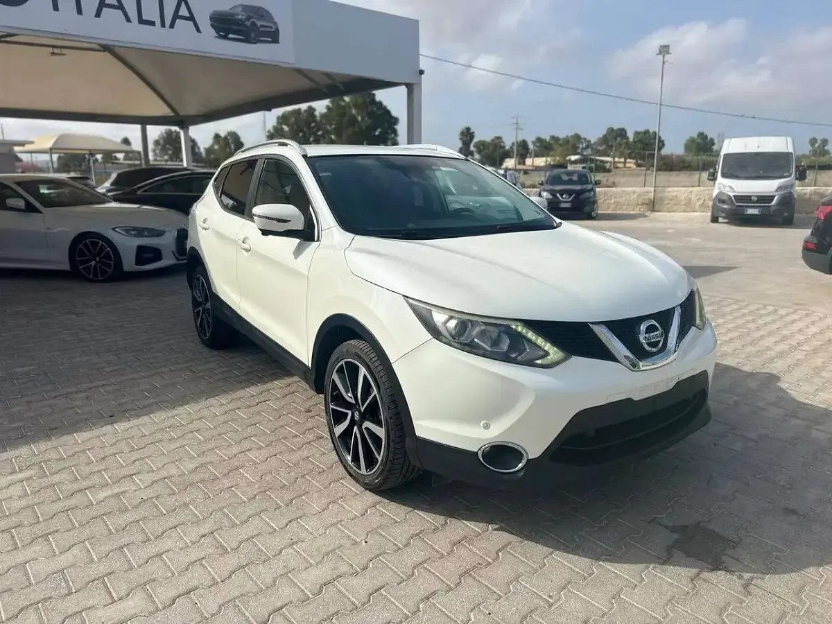 Usata Nissan Qashqai 360º 110 CV (80 kW) 2015 Bianco SUV