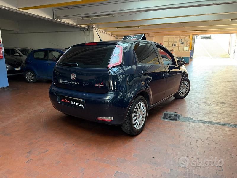 Usata Fiat Punto 69 CV (50 kW) 2013 Blu Utilitaria