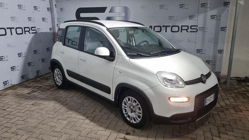 Usata Fiat Panda Red 69 CV (50 kW) 2022 Bianco Berlina