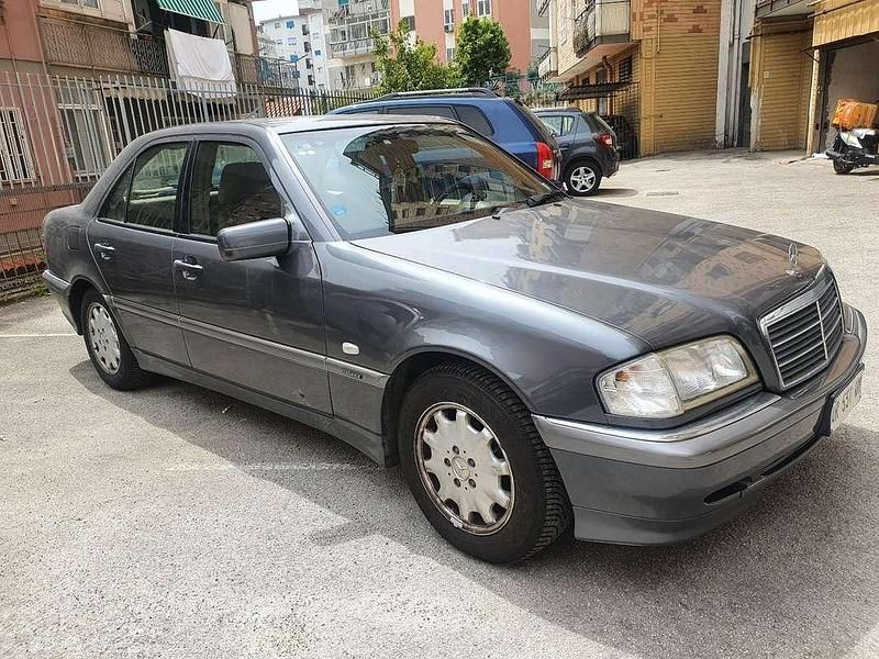 Usata Mercedes C200 Elegance 192 CV (141 kW) 1998 Berlina