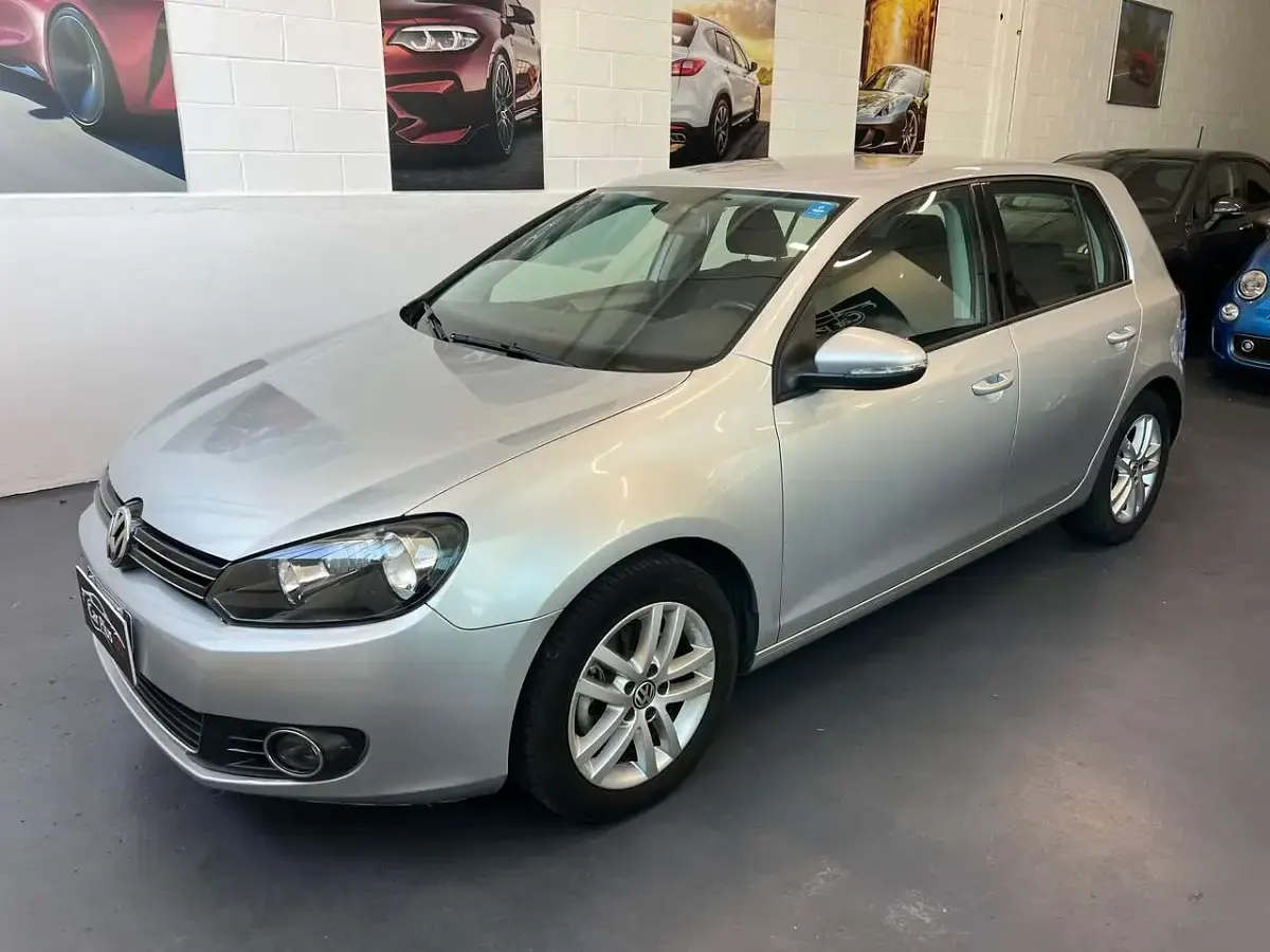 Usata VW Golf VI Highline 122 CV (89 kW) 2011 Argento Utilitaria