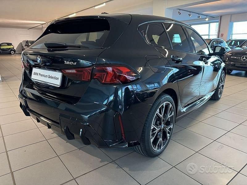 Nuova BMW 120 M Sport 150 CV (110 kW) 2025 Nero Utilitaria
