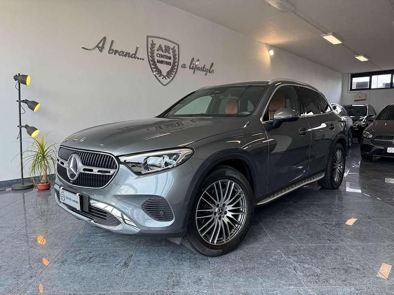 Usata Mercedes GLC220 Advanced Plus 197 CV (144 kW) 2023 Selenite grey SUV