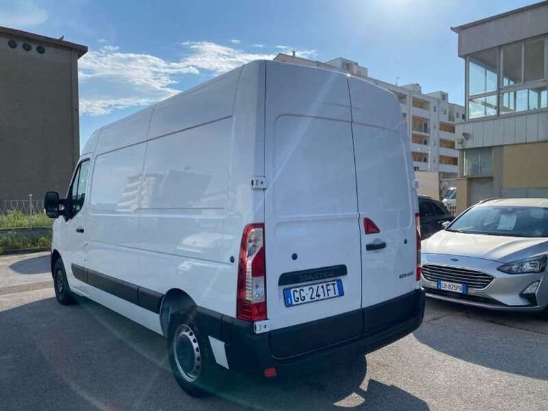 Usata Renault Master 136 CV (100 kW) 2021 Nero Furgone