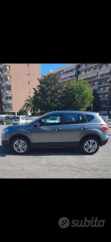 Usata Nissan Qashqai 115 CV (84 kW) 2014 Grigio SUV