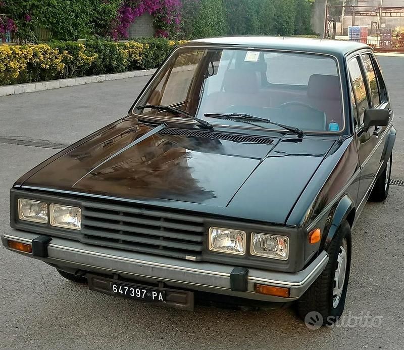 Usata VW Golf I 54 CV (39 kW) 1982 Nero Utilitaria