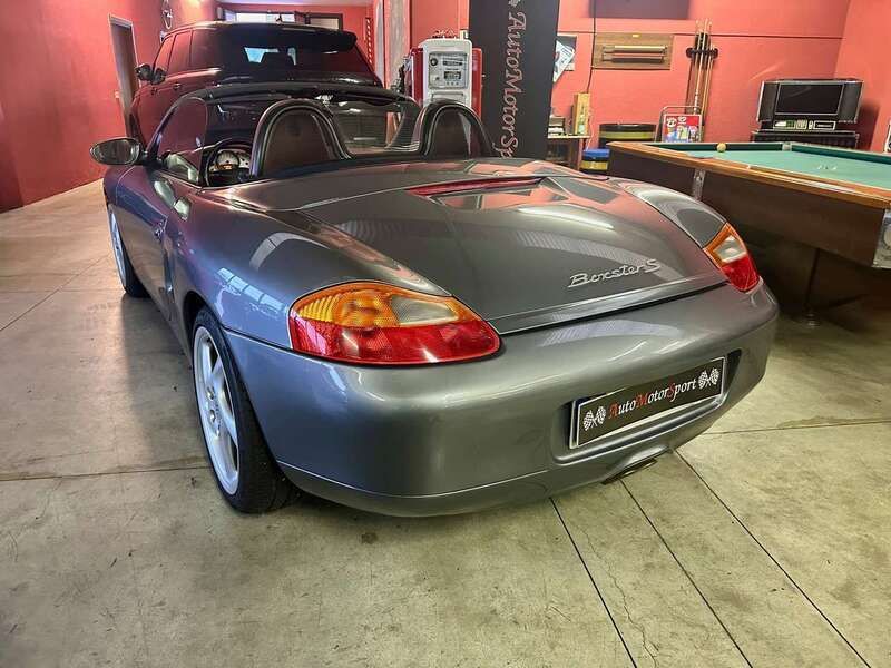 Usata Porsche Boxster 252 CV (185 kW) 2001 Grigio Cabrio