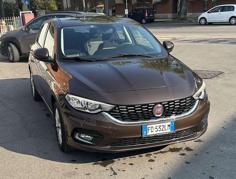 Usata Fiat Tipo Easy 120 CV (88 kW) 2016 Berlina