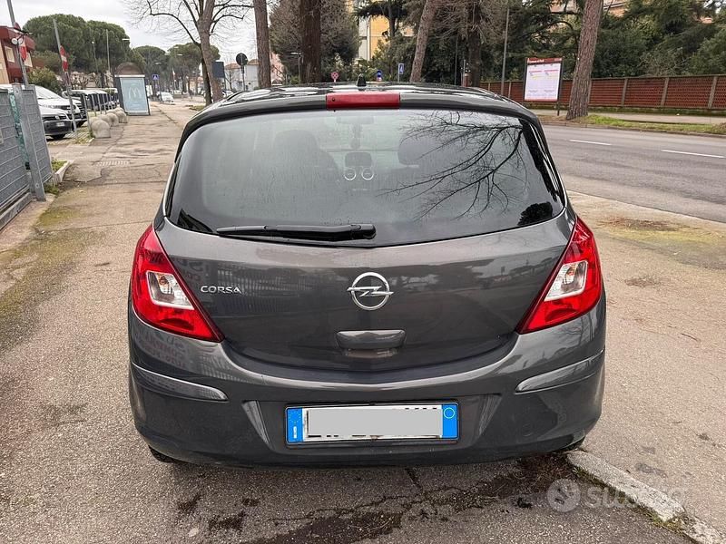 Usata Opel Corsa 85 CV (62 kW) 2014 Grigio Utilitaria