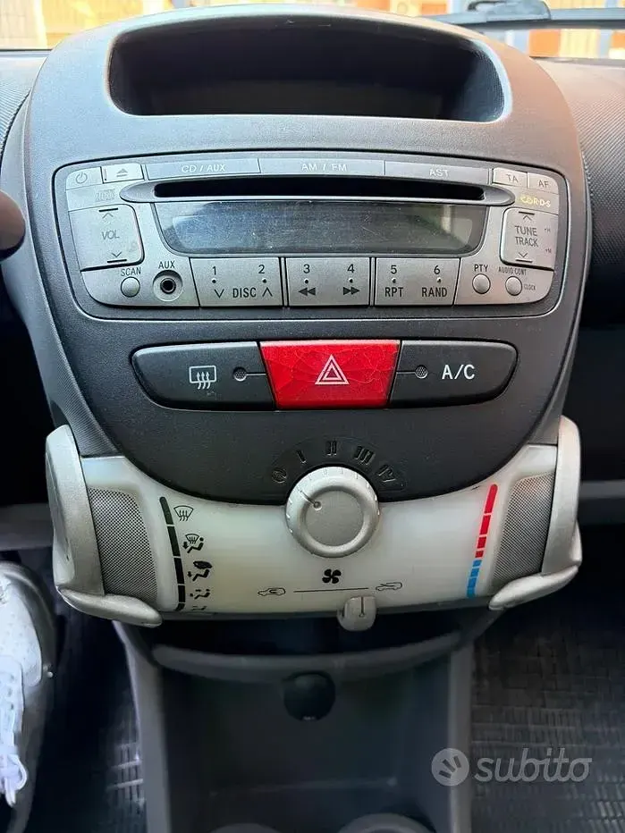 Usata Citroën C1 54 CV (39 kW) 2006 Grigio Utilitaria