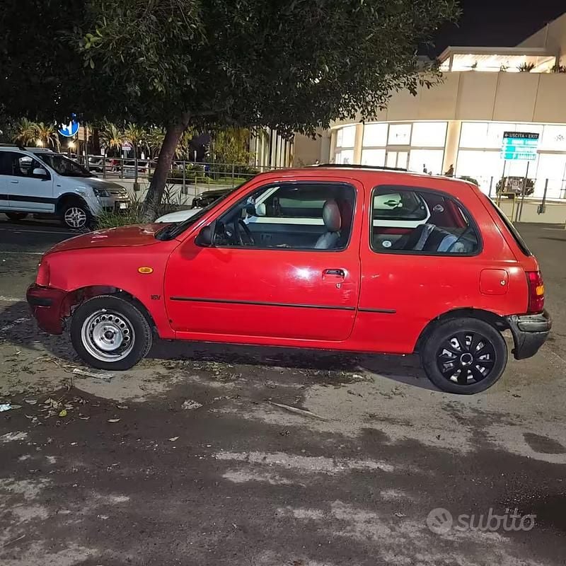 Usata Nissan Micra 54 CV (39 kW) 1999 Utilitaria