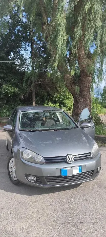 Usata VW Golf VI 102 CV (75 kW) 2010 Grigio Utilitaria