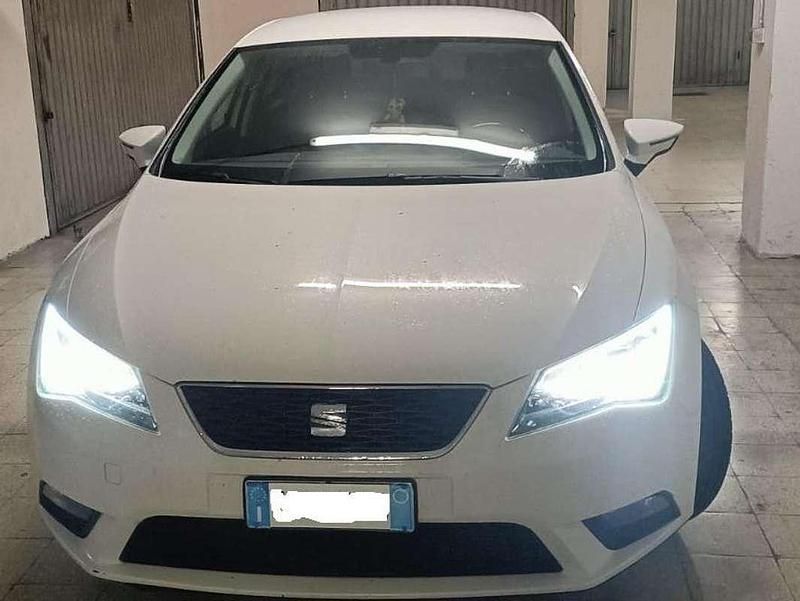 Bianco Usata 2015 Seat Leon Tre volumi | 8500 € (Molto cara) - Immagine 1/4
