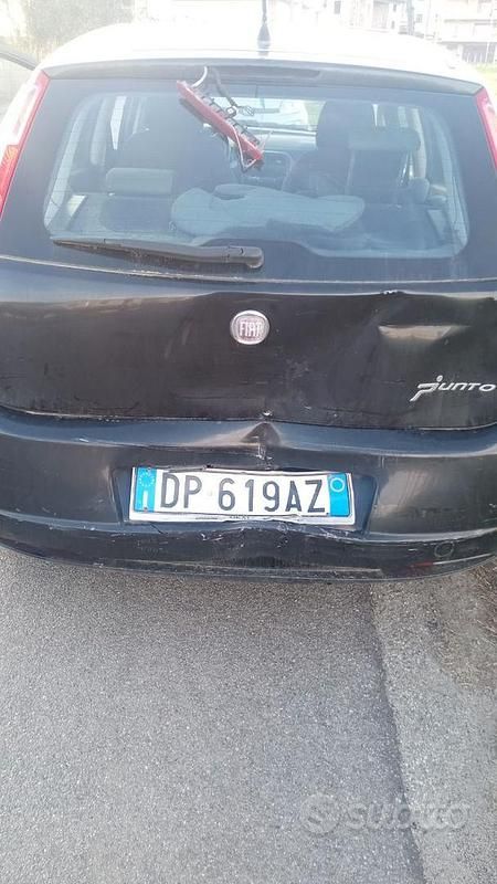 Usata Fiat Grande Punto 75 CV (55 kW) 2008 Nero Utilitaria