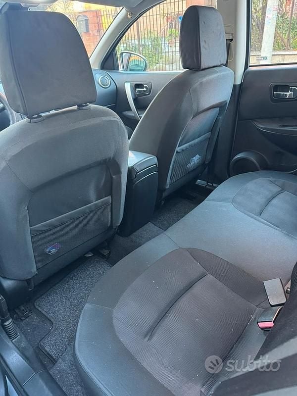 Usata Nissan Qashqai Visia 110 CV (80 kW) 2010 Grigio SUV