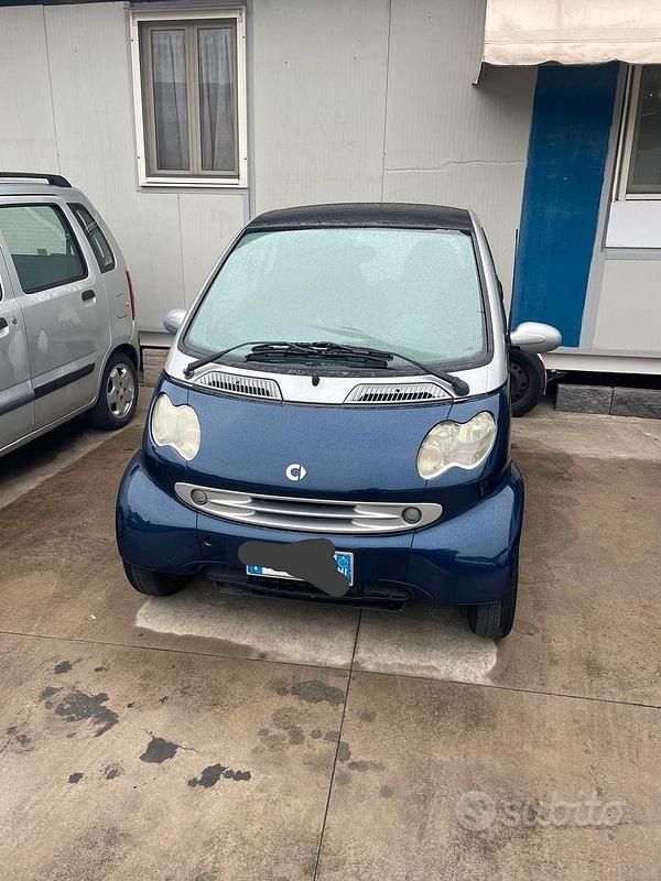 Blu Usata 2003 Smart ForTwo Coupé Coupé | 2500 € - Immagine 1/4