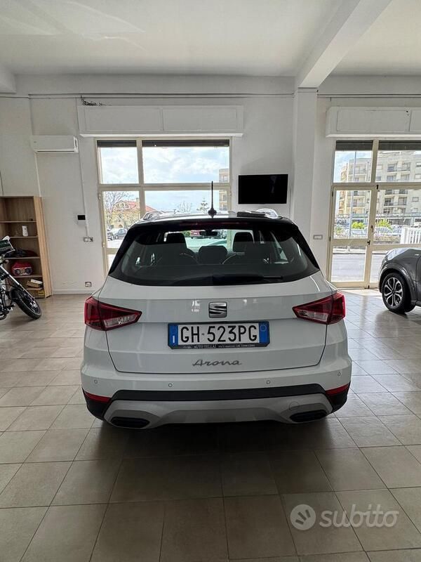 Usata Seat Arona Xperience 95 CV (69 kW) 2021 Bianco SUV