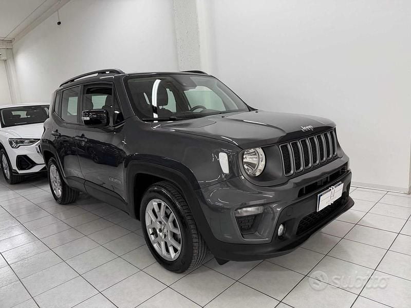 Grigio(met.) Usata 2023 Jeep Renegade Limited SUV | 21.700 € (Buon prezzo) - Immagine 1/4
