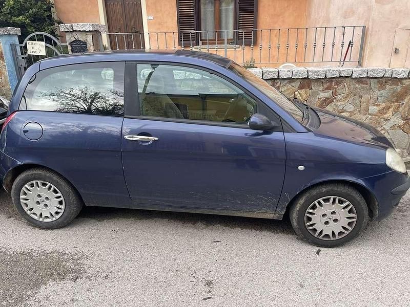 Usata Lancia Ypsilon 60 CV (44 kW) 2006 Utilitaria
