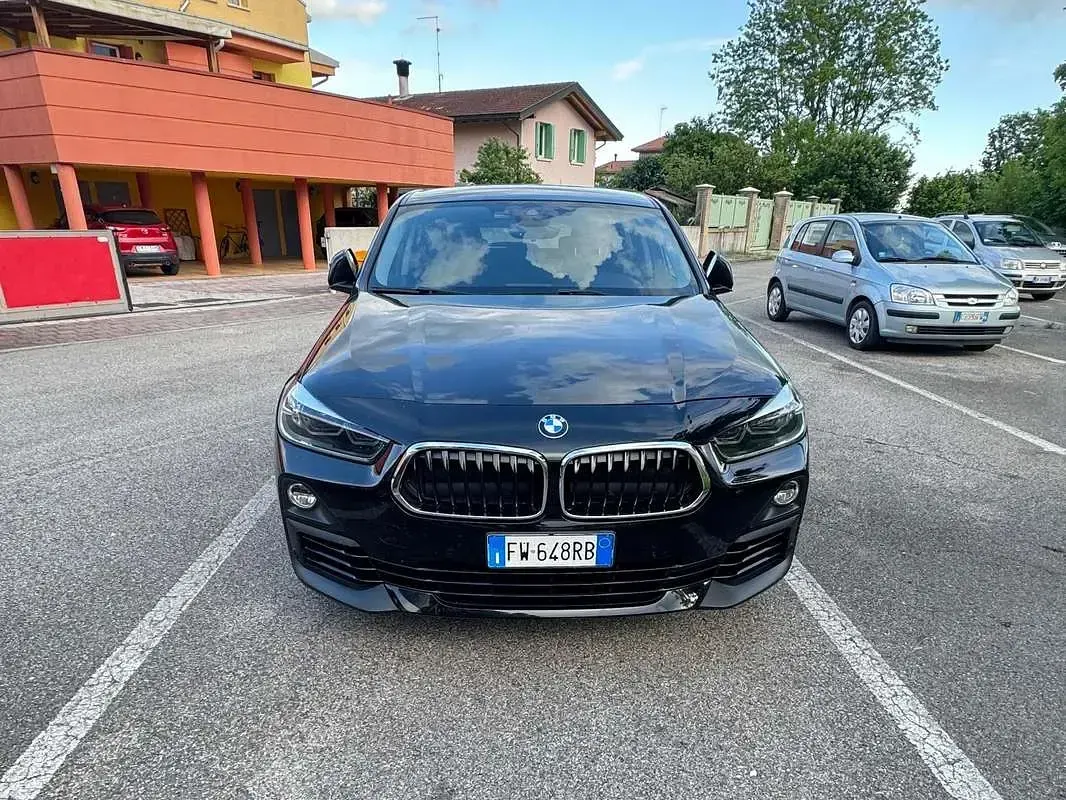 Usata BMW X2 150 CV (110 kW) 2019 Nero SUV