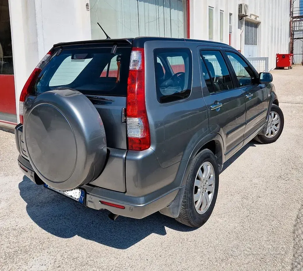 Usata Honda CR-V 140 CV (102 kW) 2005 Grigio SUV