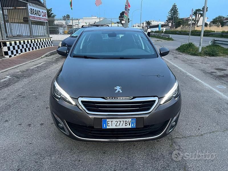 Usata Peugeot 201 Allure 2013 Grigio Berlina