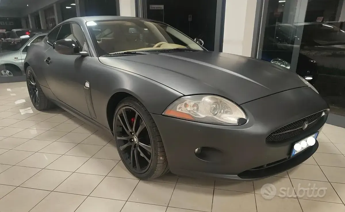 Usata Jaguar XK 298 CV (219 kW) 2006 Nero Coupé
