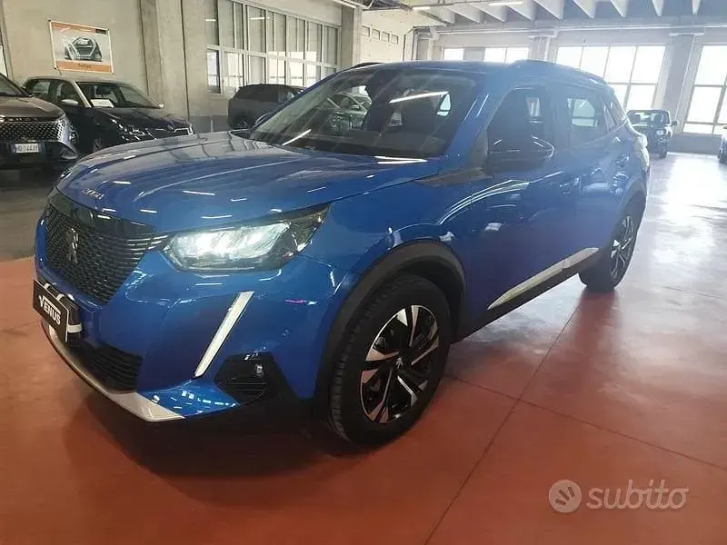 Usata Peugeot 2008 Allure 131 CV (96 kW) 2022 Blu SUV