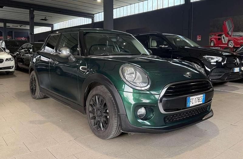 Usata Mini ONE 75 CV (55 kW) 2015 Verde Utilitaria