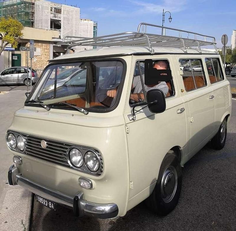 Beige Usata 1967 Fiat 850 Monovolume | 14.700 € - Immagine 1/3
