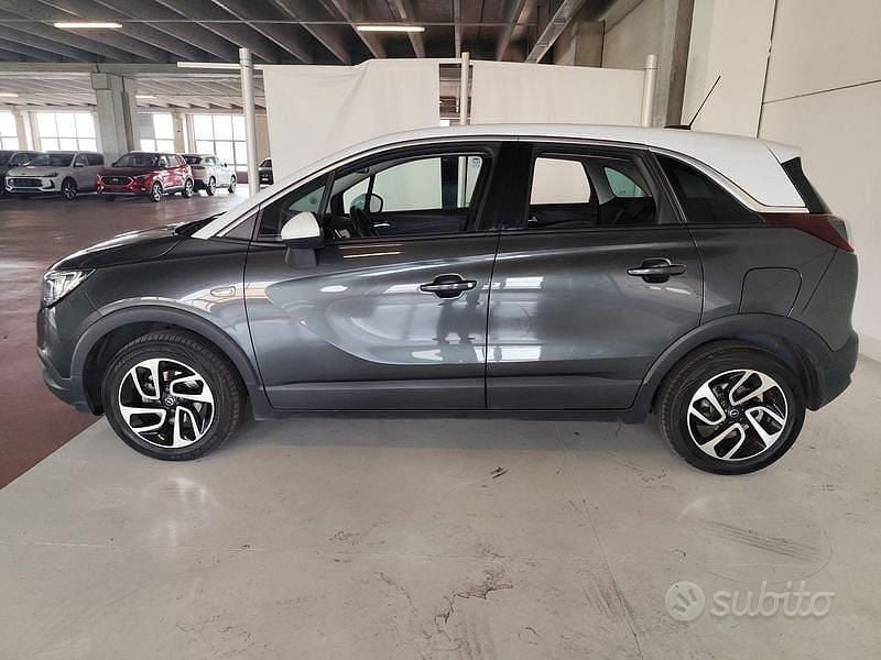 Begagnad Opel Crossland X Innovation 99 HK (72 kW) 2017 Grå SUV