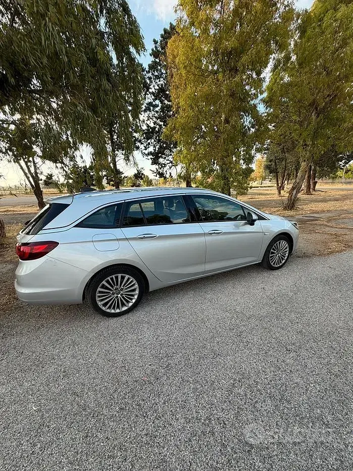 Käytetty Opel Astra Sport 110 HP (80 kW) 2016 Hopea Farmari