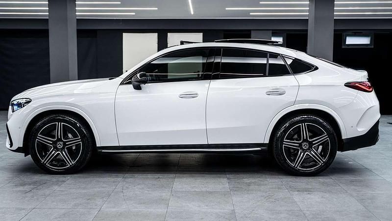 Usata Mercedes GLC220 AMG Line Premium Plus 197 CV (144 kW) 2023 Bianco polare perlto metall Coupé