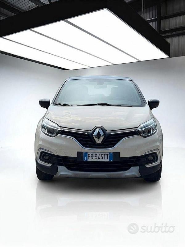 Usata Renault Captur Life 90 CV (66 kW) 2018 Giallo SUV